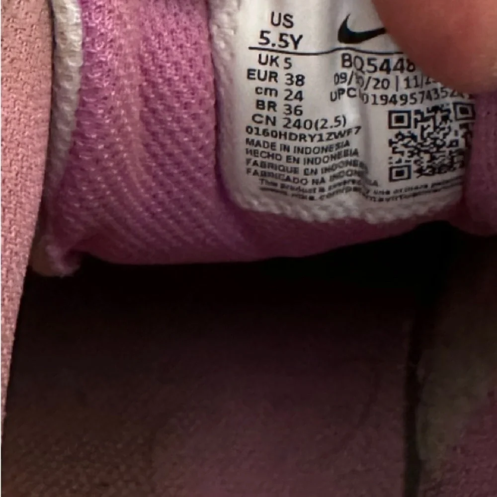 Nike Athletic‎ Shoes